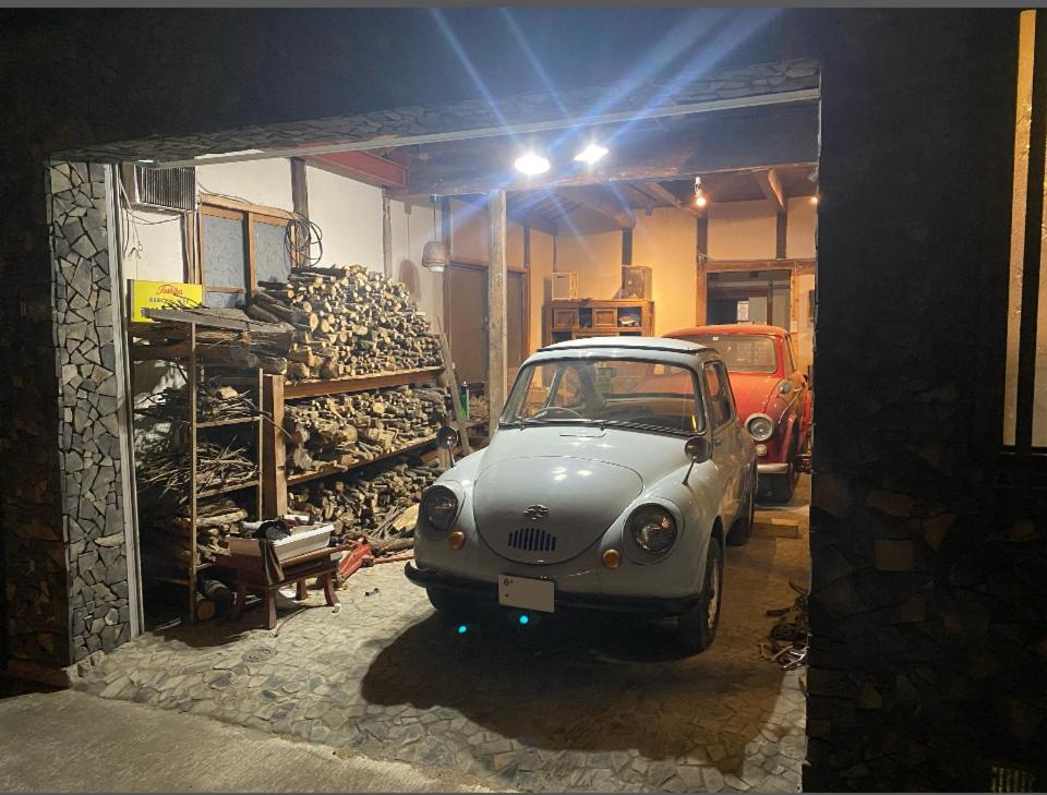 Fotografie z fotogalerie ubytování 古民家一棟貸しシモツイベース v destinaci Kurašiki