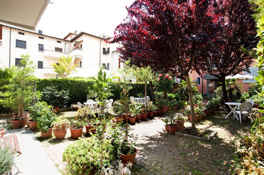 Zahrada ubytování Hotel La Toscana