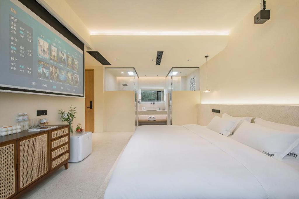 BaishuiwanRomantic July in the Wild Sky Garden Private Bath Starry Sky Swimming Pool Wild Luxury Viewing B&B的相册照片