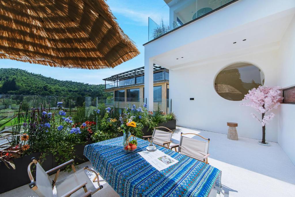 BaishuiwanRomantic July in the Wild Sky Garden Private Bath Starry Sky Swimming Pool Wild Luxury Viewing B&B的相册照片