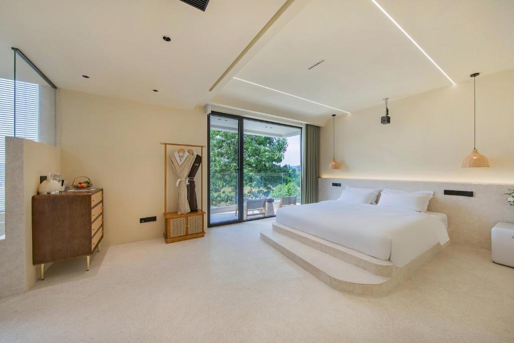 BaishuiwanRomantic July in the Wild Sky Garden Private Bath Starry Sky Swimming Pool Wild Luxury Viewing B&B的相册照片