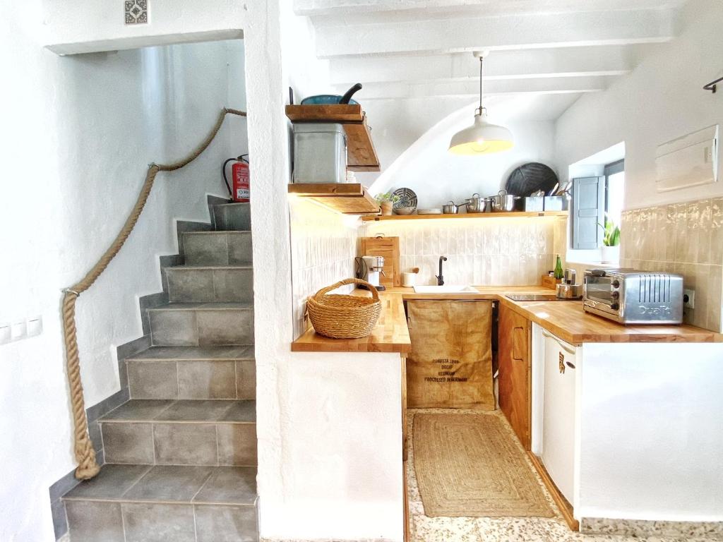 Kuchyň nebo kuchyňský kout v ubytování Castillo Suite 15 Comares