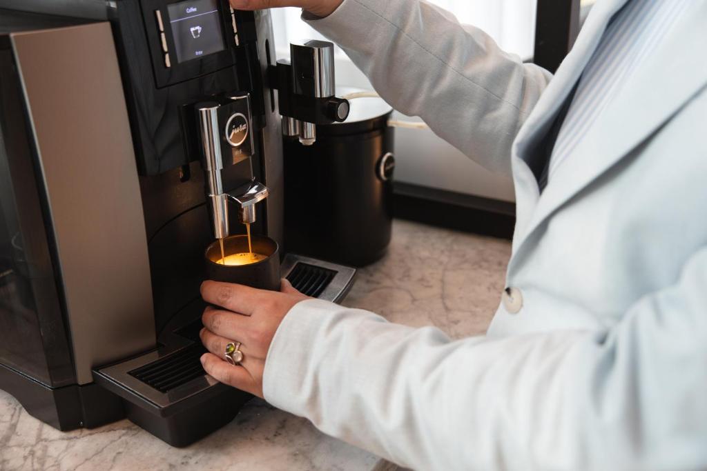 PREMIER SUITES Rotterdam - Resim 28