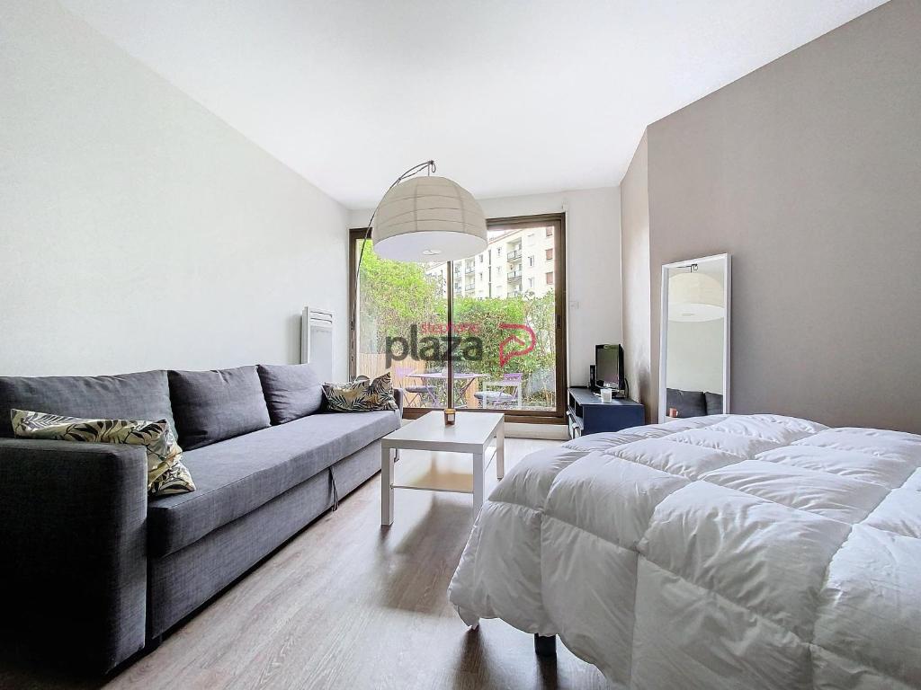 Photo de la galerie de l'établissement Charmant Studio avec Jardin Privé - Proche Centre & Restaurants, à Dijon