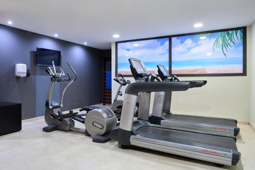 Catalonia Barcelona Beach - Resim 11