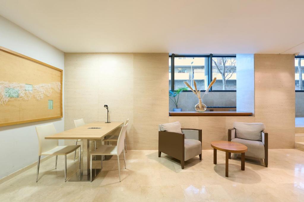 Catalonia Barcelona Beach - Resim 14