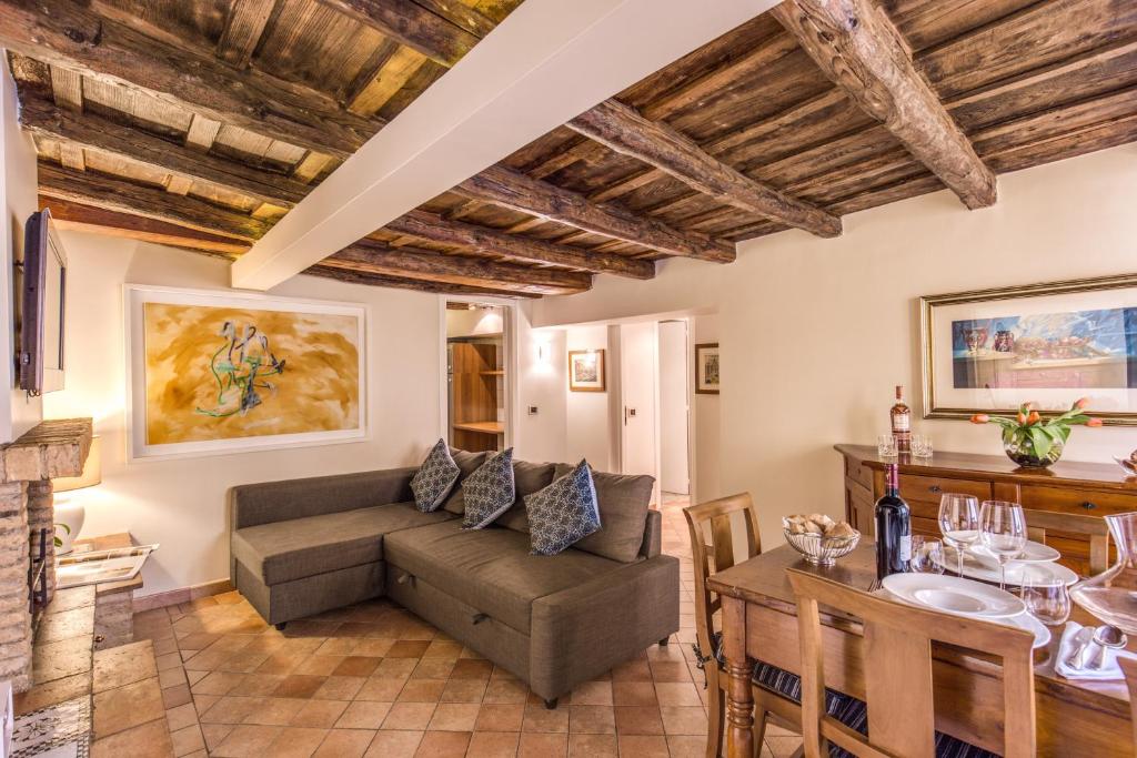YourSuiteRome - Two-Bedroom Apartment (5 Adults)