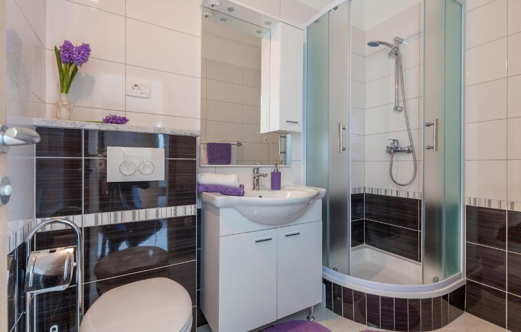 Koupelna v ubytování Apartments Kike