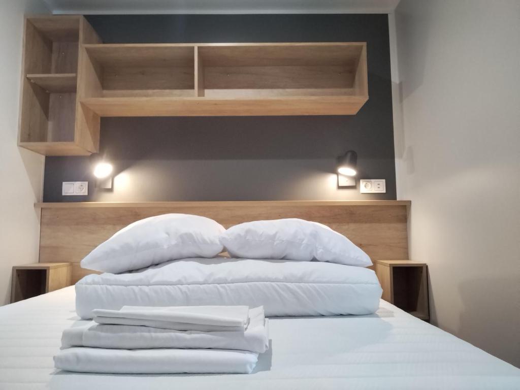 Posteľ alebo postele v izbe v ubytovaní Camping les lodges du lagon