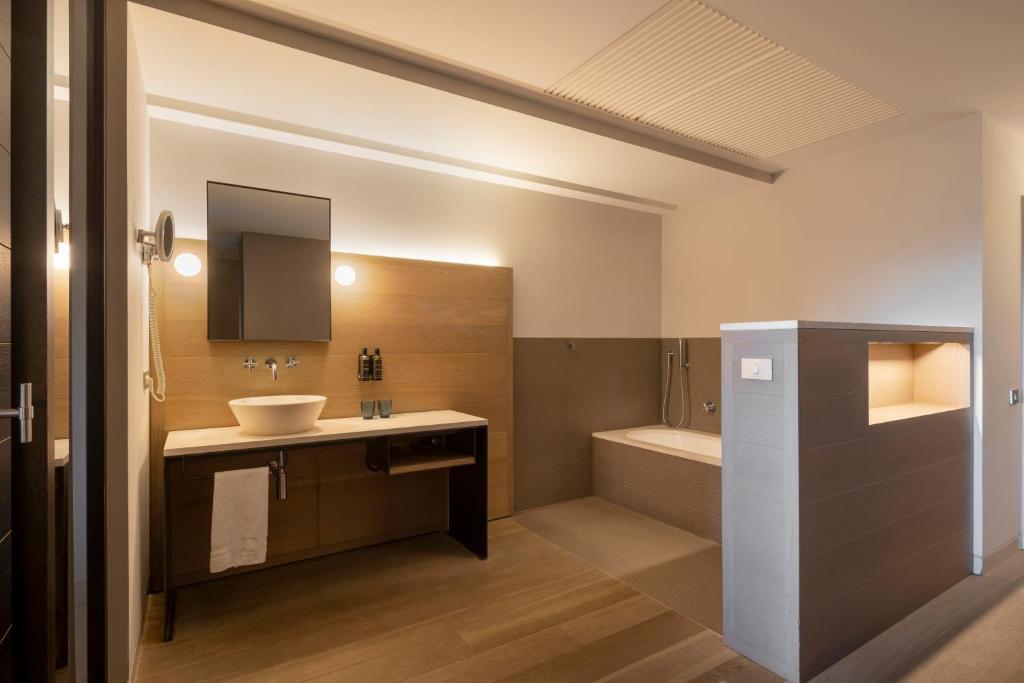 Un baño de Eurostars Pamplona
