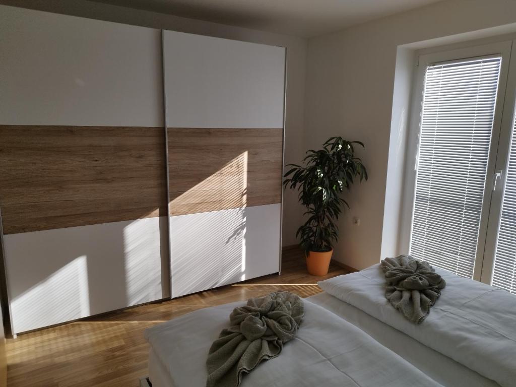 Letto o letti in una camera di Lazy Haven