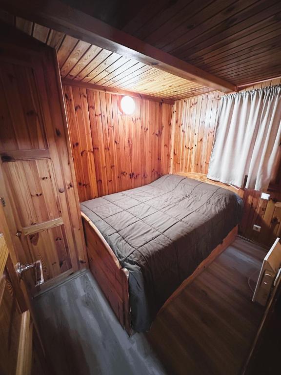 Postel nebo postele na pokoji v ubytování Càmping Riera Merlès