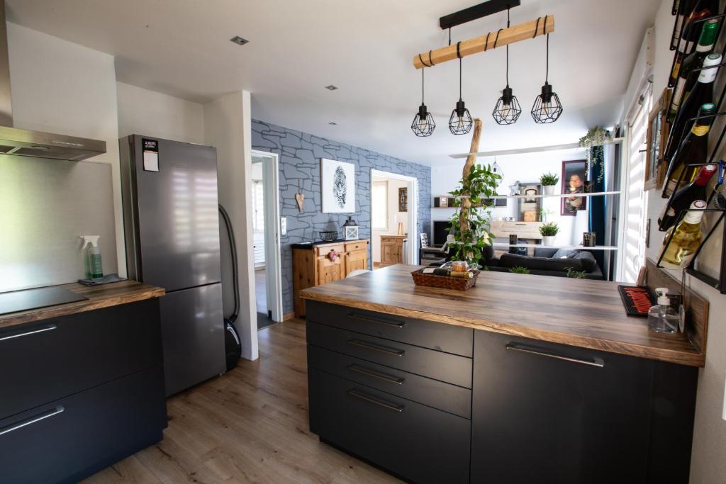 Rare Maison moderne proche centre avec jardin parking gratuit – photo 14