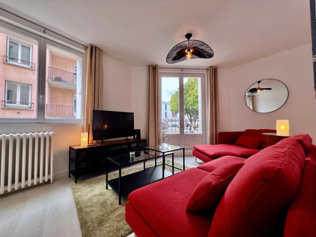 Posezení v ubytování Appartement central proche Base Navale et Siam