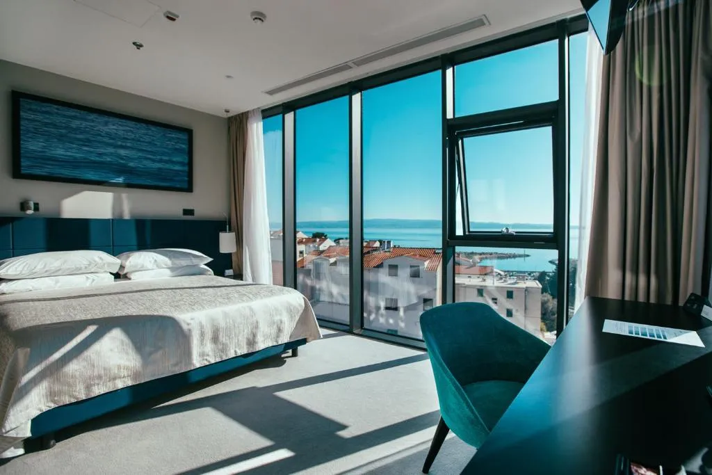Premium Suite with Spa Bath and Sea View