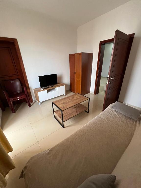 TV a/nebo společenská místnost v ubytování Apartments Bettii