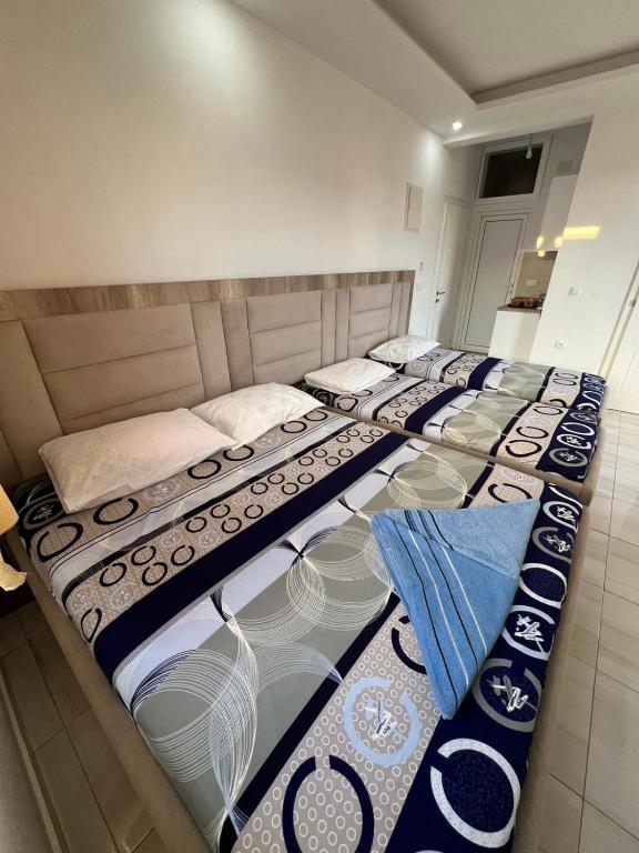 Postel nebo postele na pokoji v ubytování Apartments Bettii