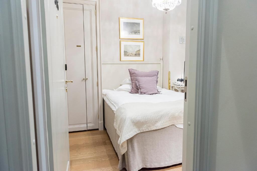 Letto o letti in una camera di Hotel Kungsträdgården