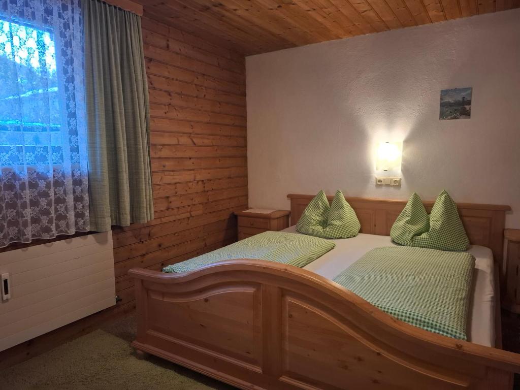 Postel nebo postele na pokoji v ubytování Haus Fichtenblick