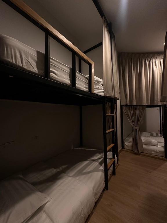 Around Ari Hostel - Bunk Bed In Mixed Dormitory Room