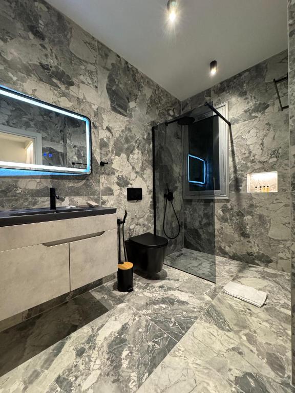 Koupelna v ubytování Alcazar Luxury Suites