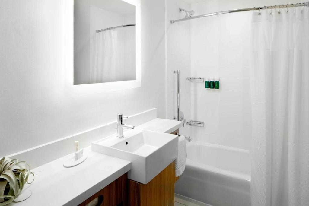 SpringHill Suites by Marriott Columbus Easton Area photo
