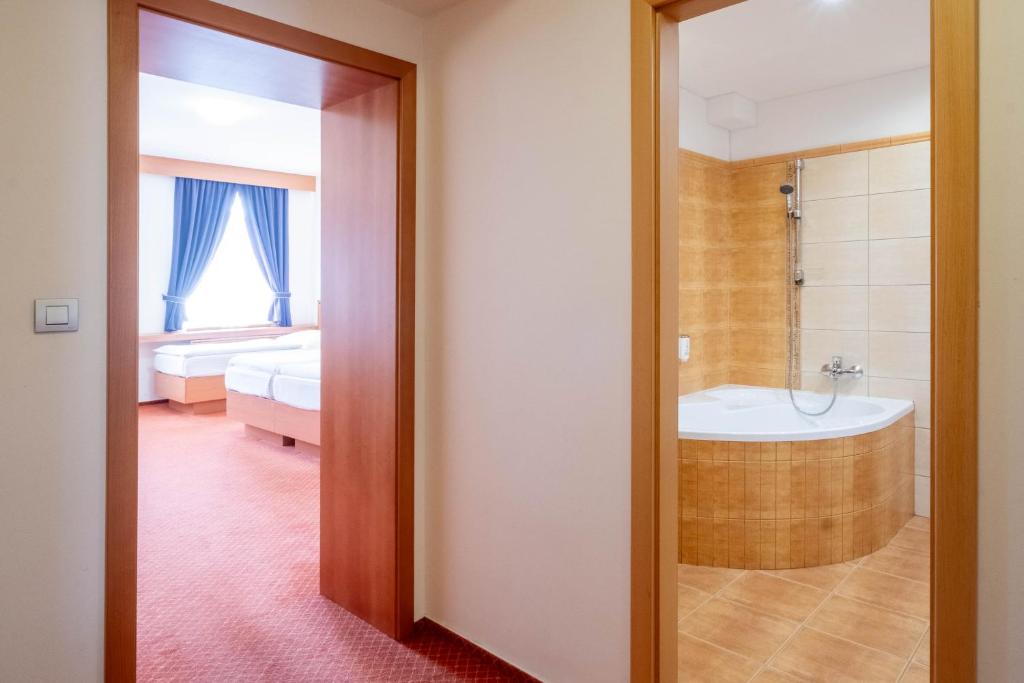 Koupelna v ubytování Hotel Slovan