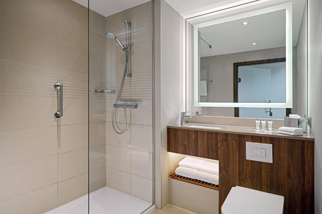 Courtyard by Marriott Gdynia Waterfront - 3