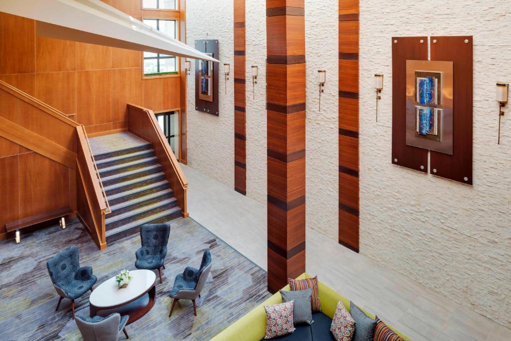 Courtyard by Marriott Boston Logan Airport photo