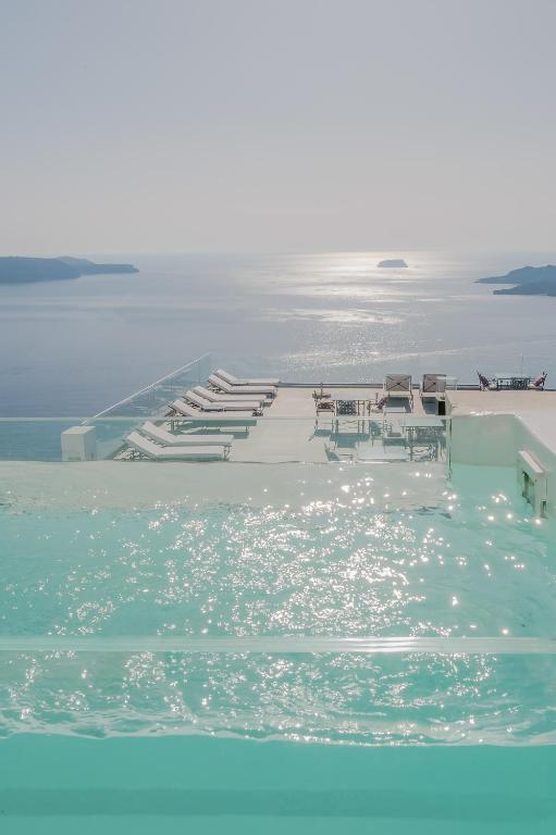 Apeiron Blue Santorini - Sustainable Adults Only 14 Plus - 11