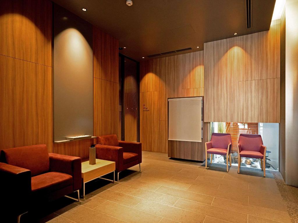 Posezení v ubytování Comfort Inn Fukuoka Tenjin