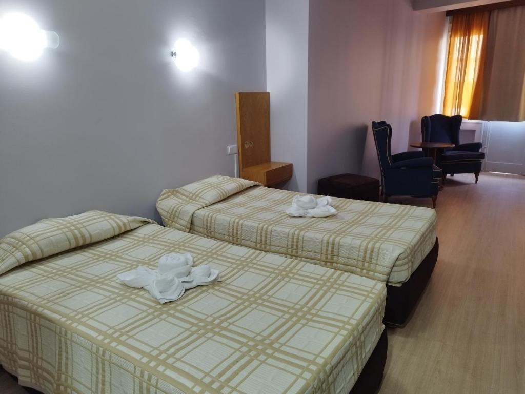 Alojamento Central II - Resim 37