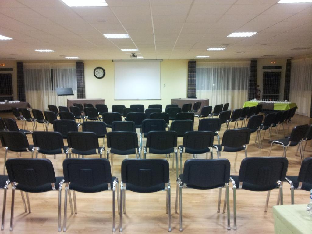 Konferenční prostory v ubytování Brit Hotel Essentiel Pontivy Robic
