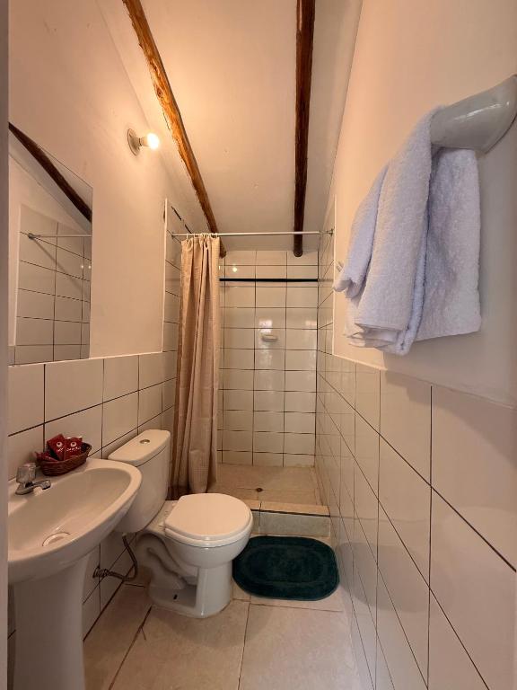 Vannituba majutusasutuses Anido Hotel