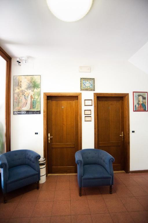 Posezení v ubytování Hotel La Toscana