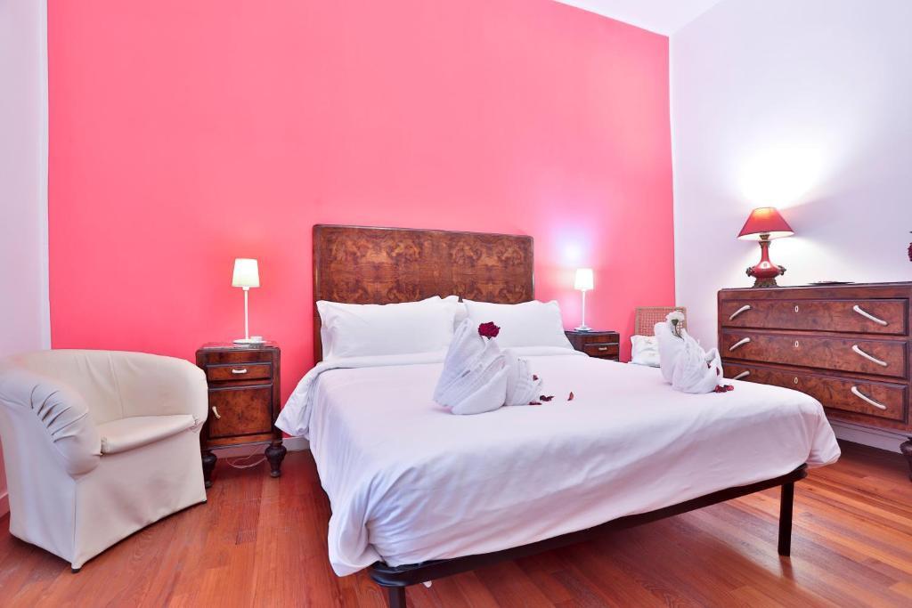 GuestHost - Residenza Mura Greche Historic Center