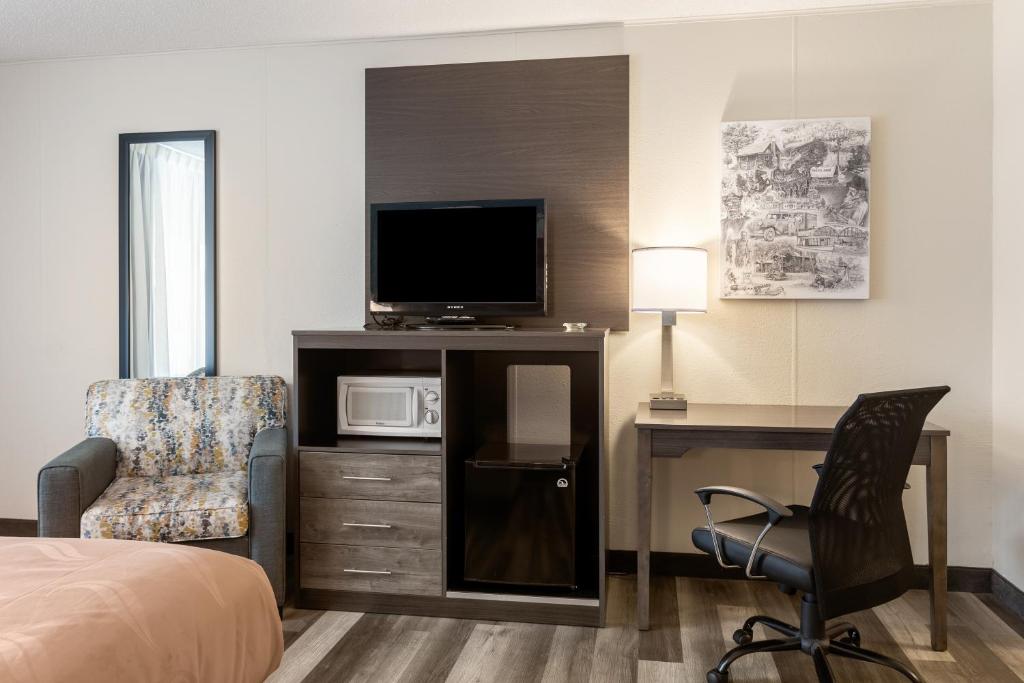 Quality Inn Branson On the Strip - 