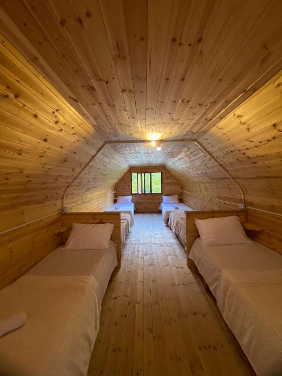 Postel nebo postele na pokoji v ubytování Guesthouse Driti