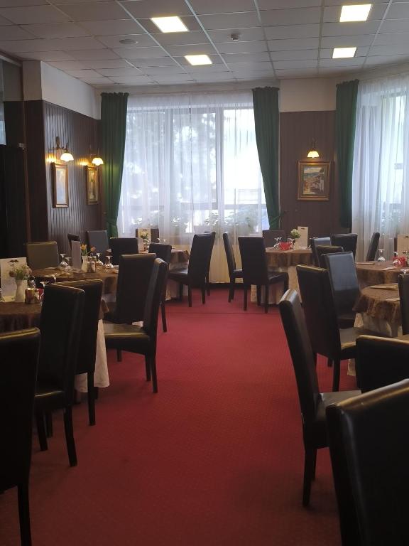 Restaurace v ubytování Hotel Piemonte