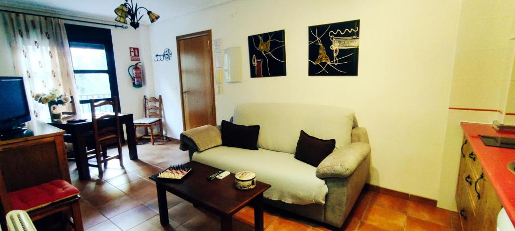 Alojamientos Puerta del Parque - 4