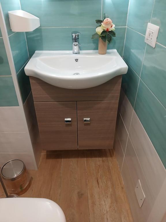 Łazienka w obiekcie Fra&Fra's home nel cuore del centro storico di Napoli