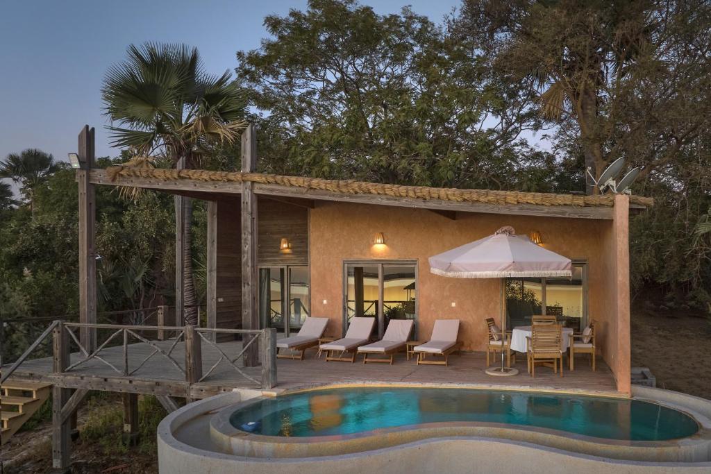 Souimanga Lodge - Two-Bedroom Suite With Sea View