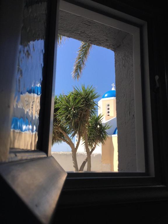 Christos Apartments Oia - 12