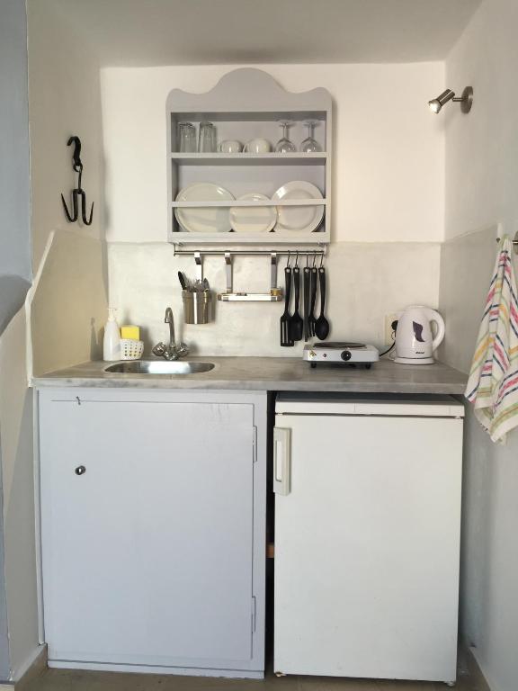 Christos Apartments Oia - 15