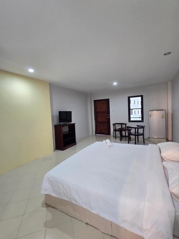 Middle tree house pattaya - Resim 12