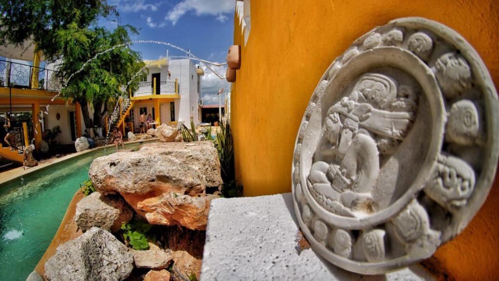 Bazén v ubytování Buenosdías Izamal nebo v jeho okolí
