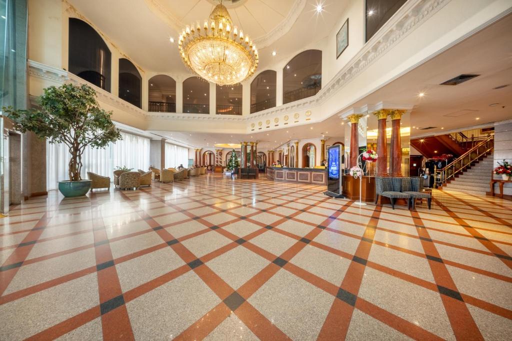 Royal Benja Hotel - Big Room Family-Friendly - Resim 45