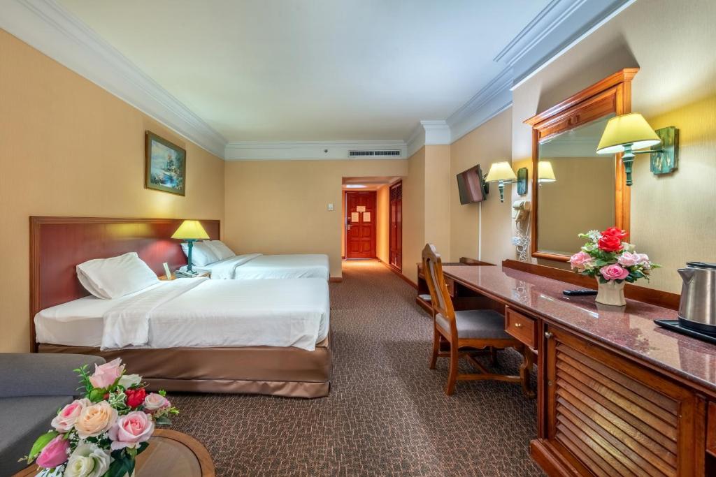 Royal Benja Hotel - Big Room Family-Friendly - Resim 22