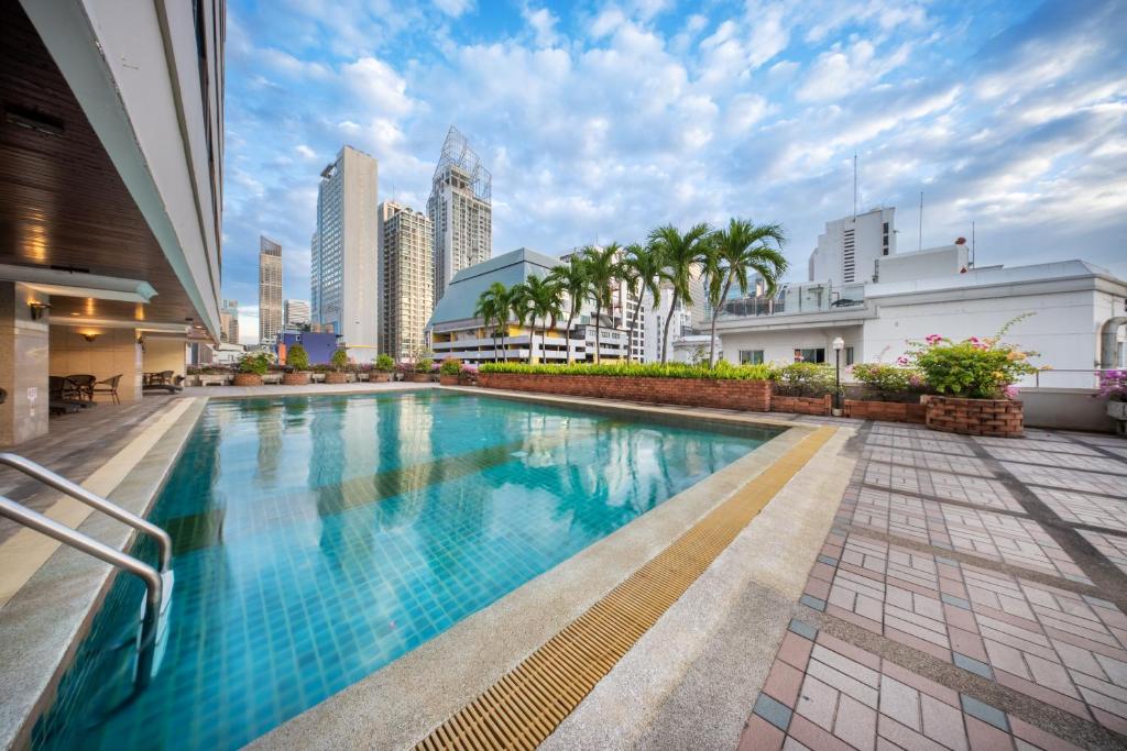 Royal Benja Hotel - Big Room Family-Friendly - Resim 17