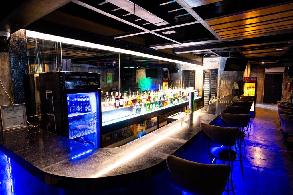 Lounge nebo bar v ubytování The Apo View Hotel